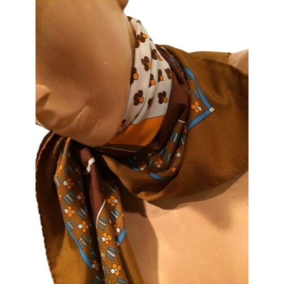 Vintage Hand Rolled Brown Blue Orange Old Fashioned Car Print Scarf 29" Square - Picture 3 of 4